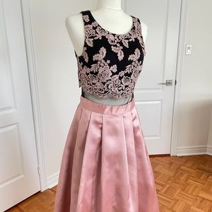 Betsy & Adam Dress, size 6